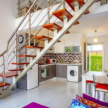 Διαμέρισμα Cosy Loft 1 Bedroom Few Steps By The Sea